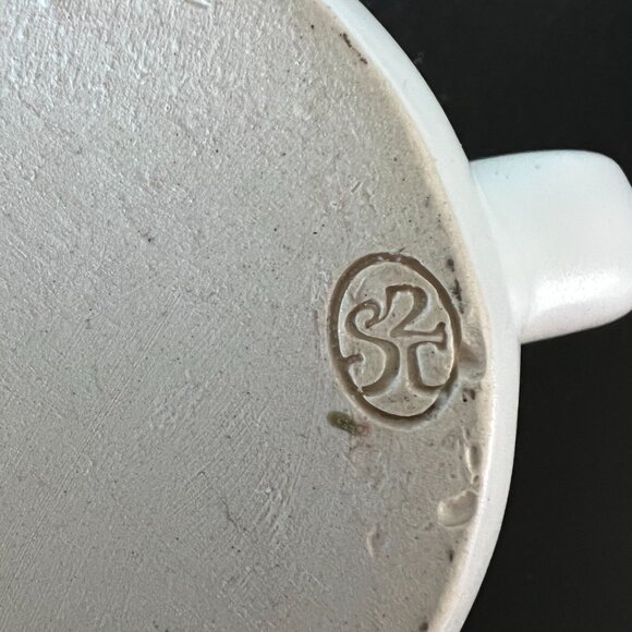 Handcrafted White Matte Pottery Mug with Rooster on Minnesota Shaped Medalion - Picture 8 of 12